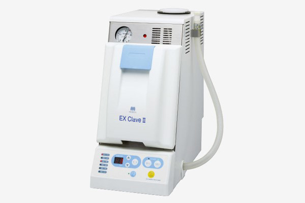 小型のオートクレーブ